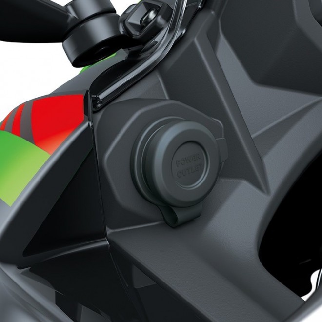 Kit prise 12 Volts Kawasaki Ninja 650 (2020-2025) | Réf. 999941373