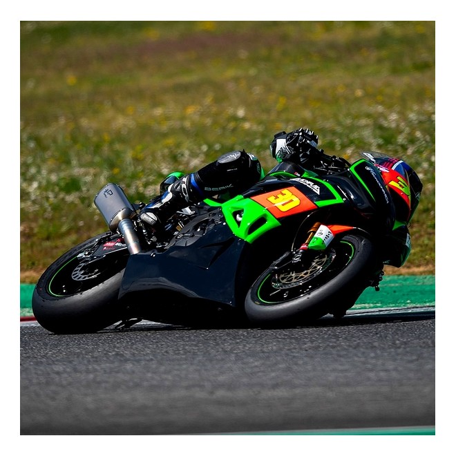 Ligne complète Spark Force Titane Kawasaki Ninja ZX-6R (2009-2020) | Réf. GKA8829T