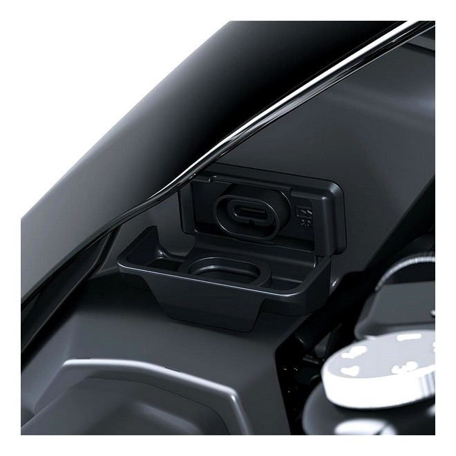 Prise USB-C intégrée Kawasaki Z900 (2025-2026) | Réf. 999942149
