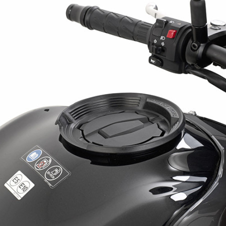 Bride de réservoir Tanklock GIVI BF29 | Moto Shop 35